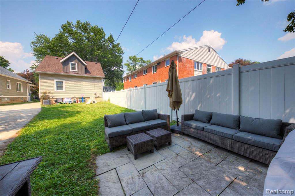 478 E Breckenridge Street, Ferndale, MI 48220 — Photo 33