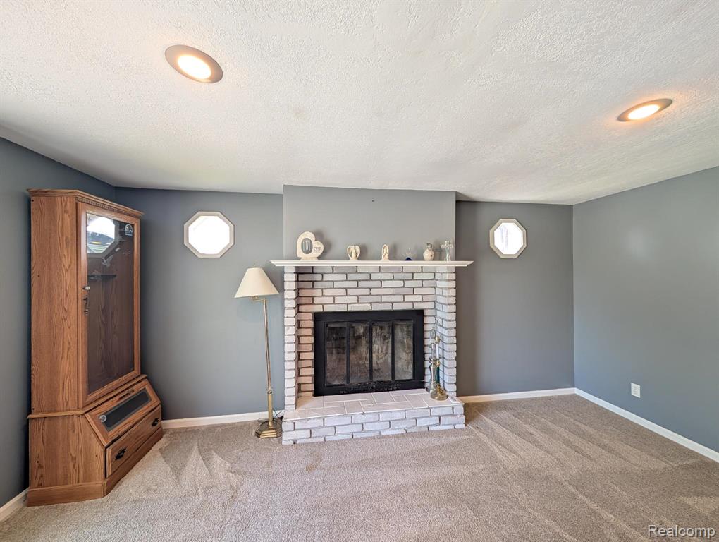 8059 E Mount Morris Road, Otisville, MI 48463 — Photo 4