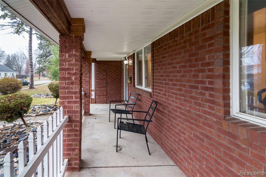 30000 Oakgrove Street, Saint Clair Shores, MI 48082 — Photo 6