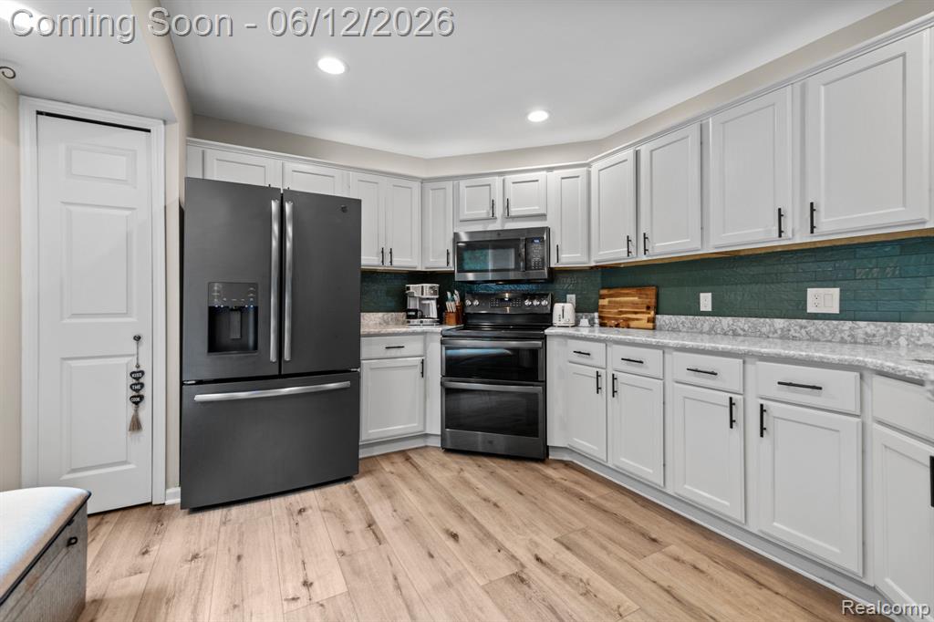 2285 Somerville Drive, Oxford, MI 48371 — Photo 26