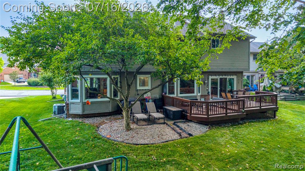 42790 Ledgeview Drive, Novi, MI 48377 — Photo 29