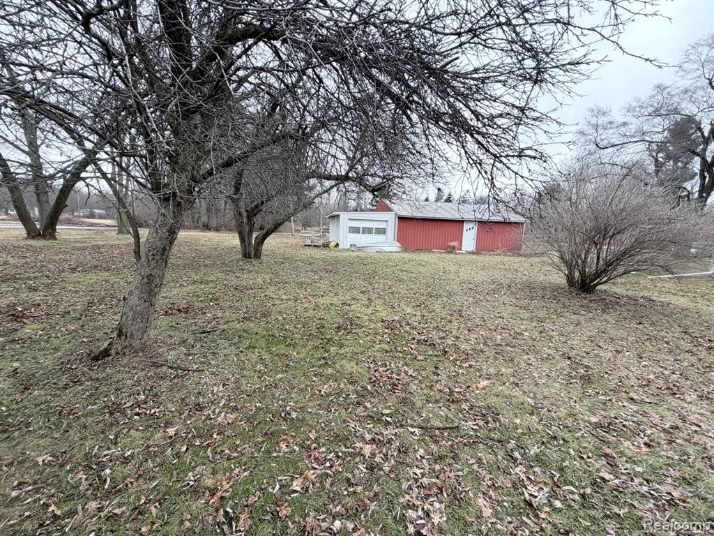 10157 Willowbrook Drive, Flushing, MI 48433 — Photo 22