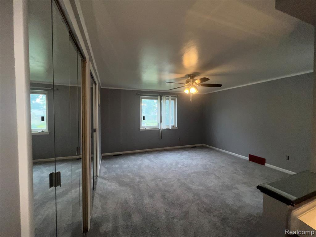 8737 Crestview Drive, Sterling Heights, MI 48312 — Photo 30