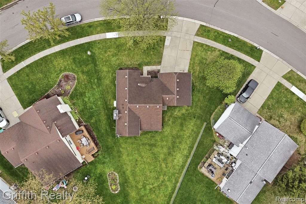 865 Alpine Drive, Brighton, MI 48116 — Photo 35