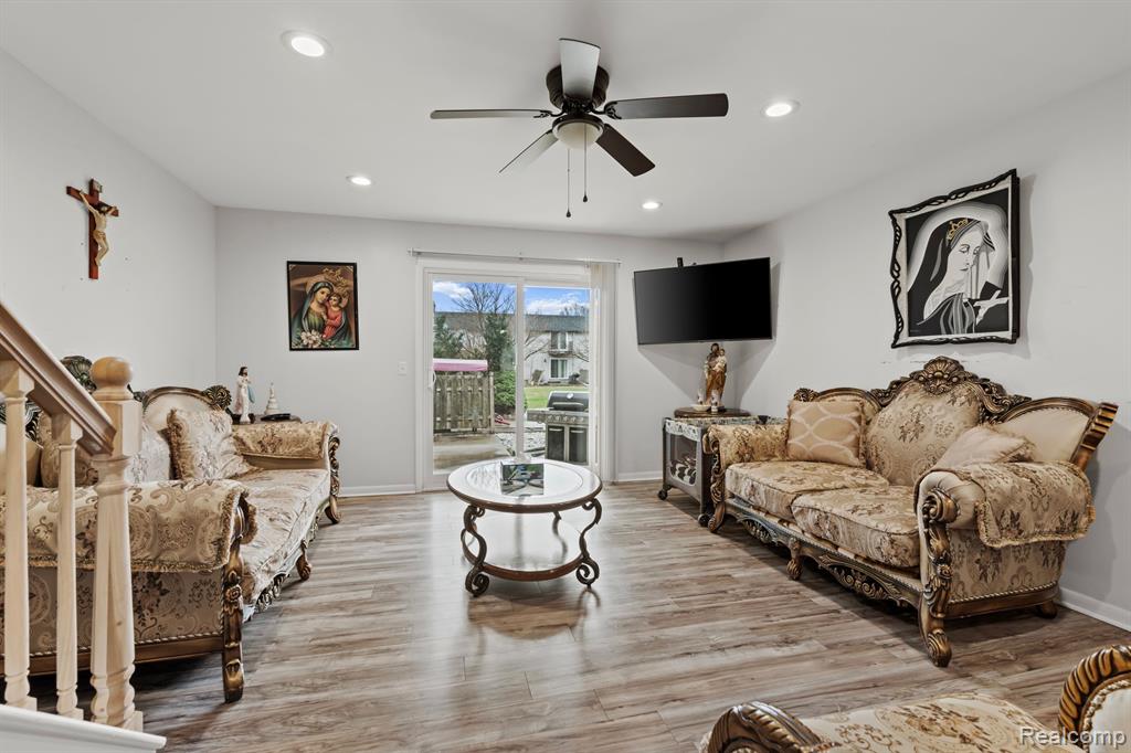 4330 15 MILE Road, Sterling Heights, MI 48310 — Photo 7