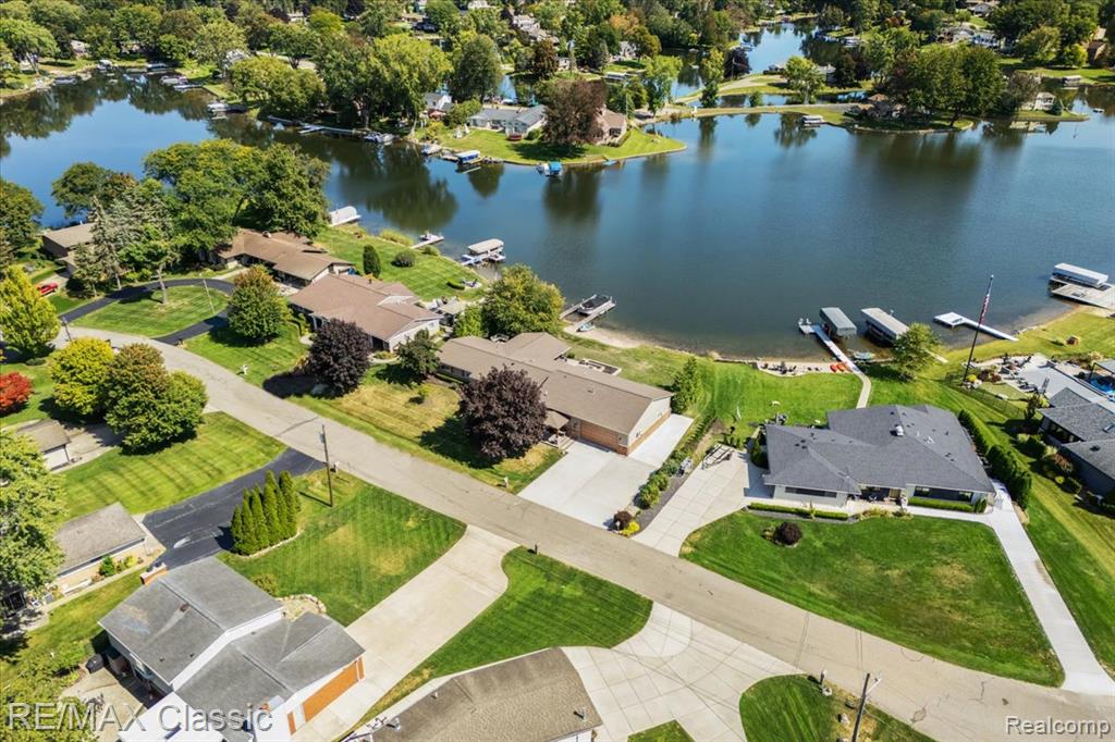 4806 Surfwood Drive, Commerce Twp, MI 48382 — Photo 44