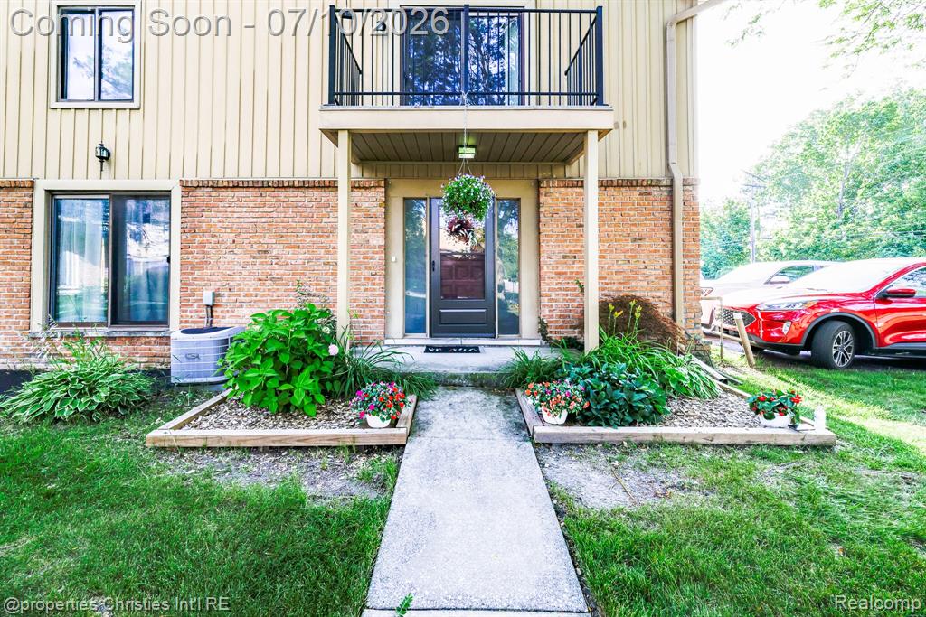 41678 Bedford Drive, Canton, MI 48187 — Photo 2