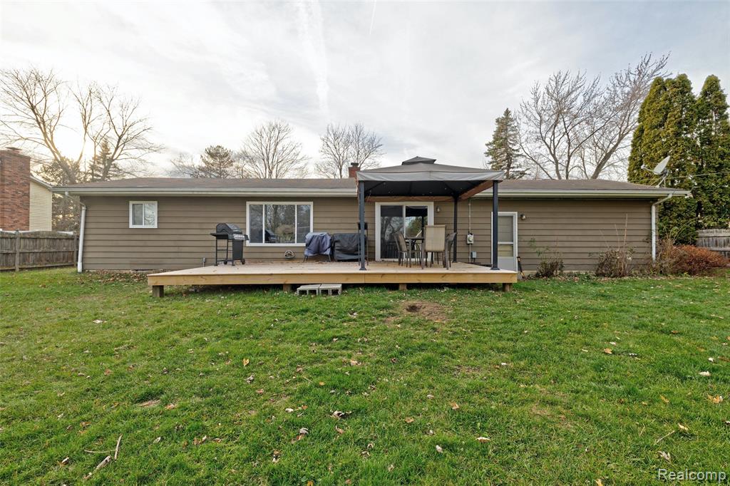 5379 Linden Road, Swartz Creek, MI 48473 — Photo 48