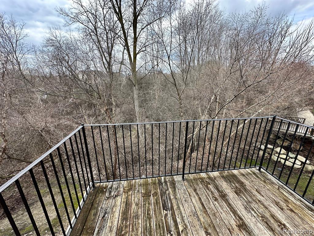 39700 ROCKCREST Lane - Photo 2