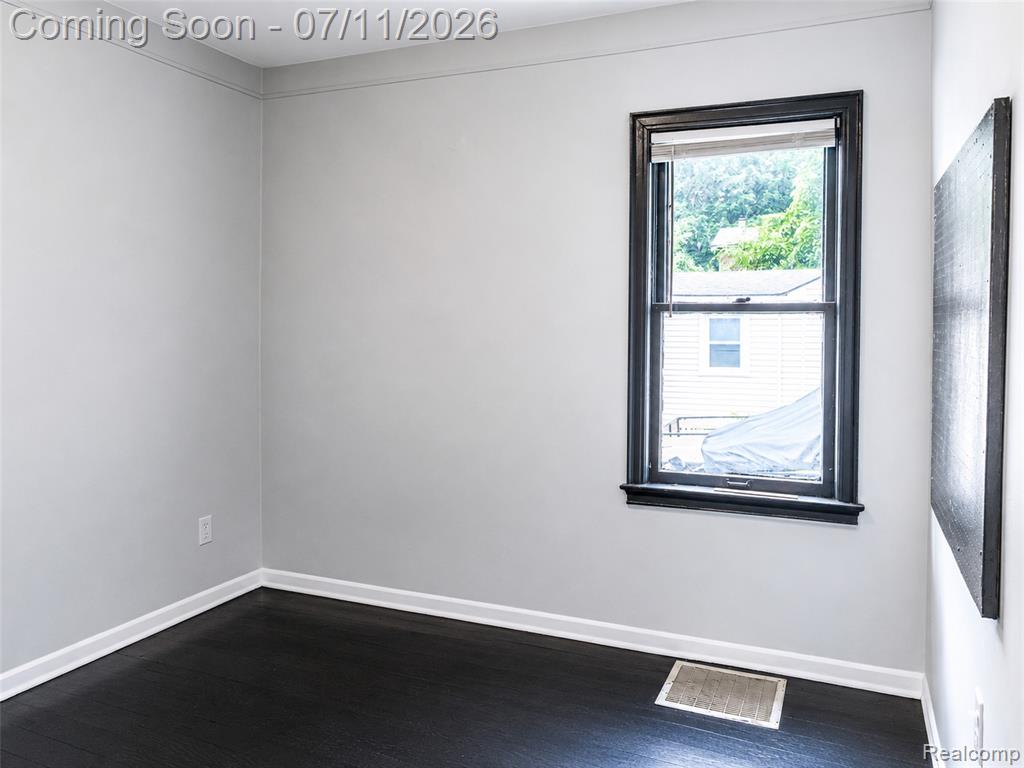 4855 Hatchery Road, Waterford, MI 48329 — Photo 18