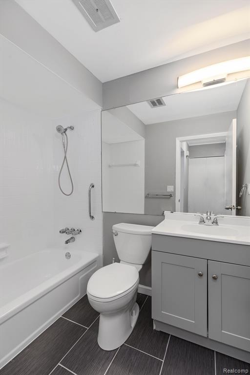 40160 NEWPORT Drive, Plymouth, MI 48170 — Photo 15