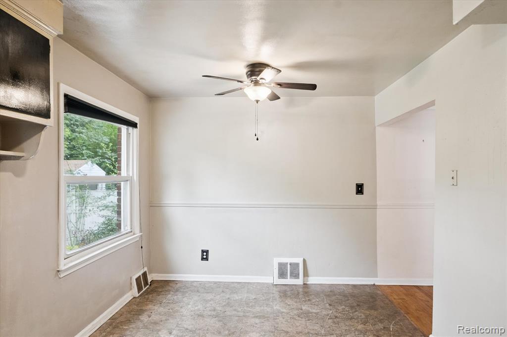 752 John Daly Street, Inkster, MI 48141 — Photo 15