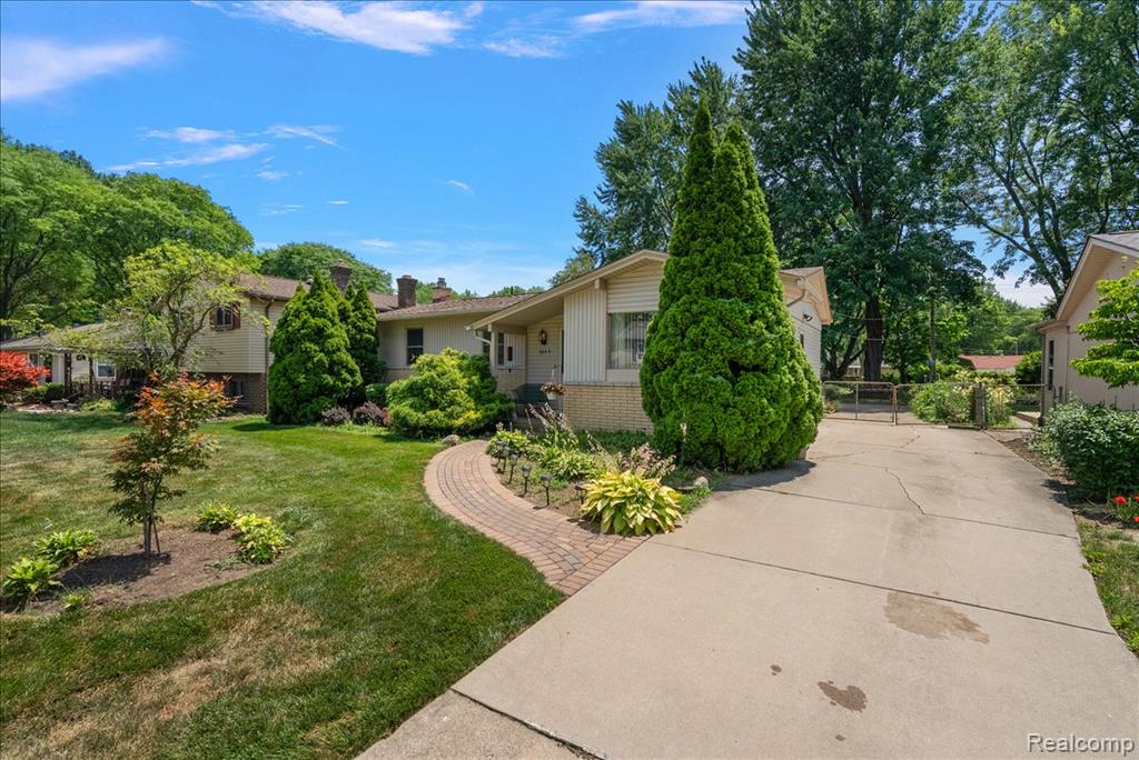 5242 Mansfield Avenue, Sterling Heights, MI 48310 — Photo 30