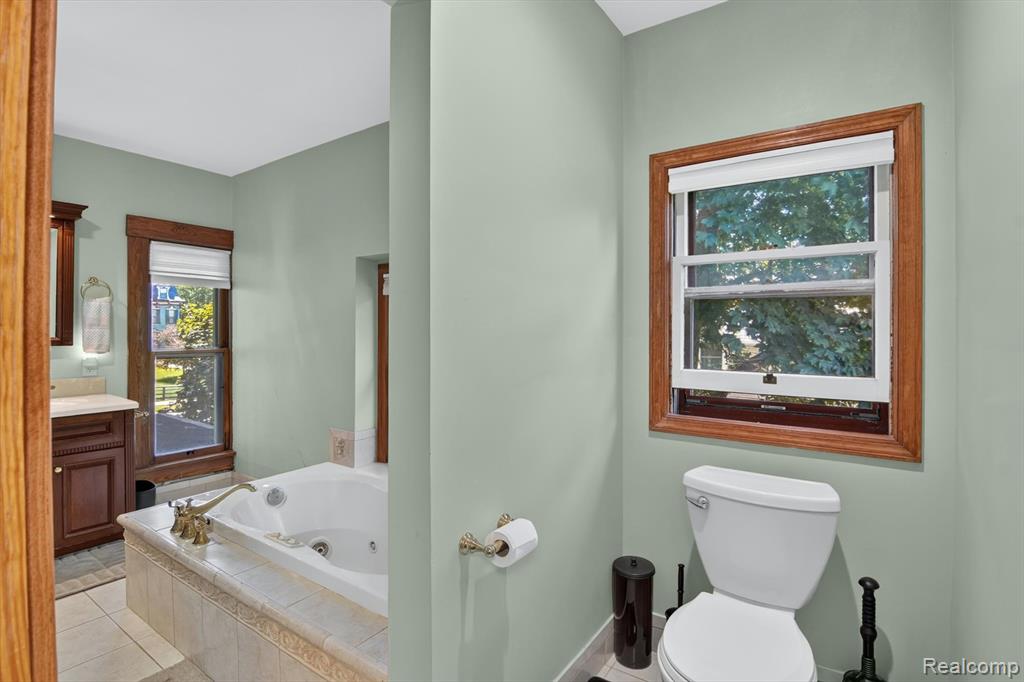 315 E Michigan Avenue, Saline, MI 48176 — Photo 35