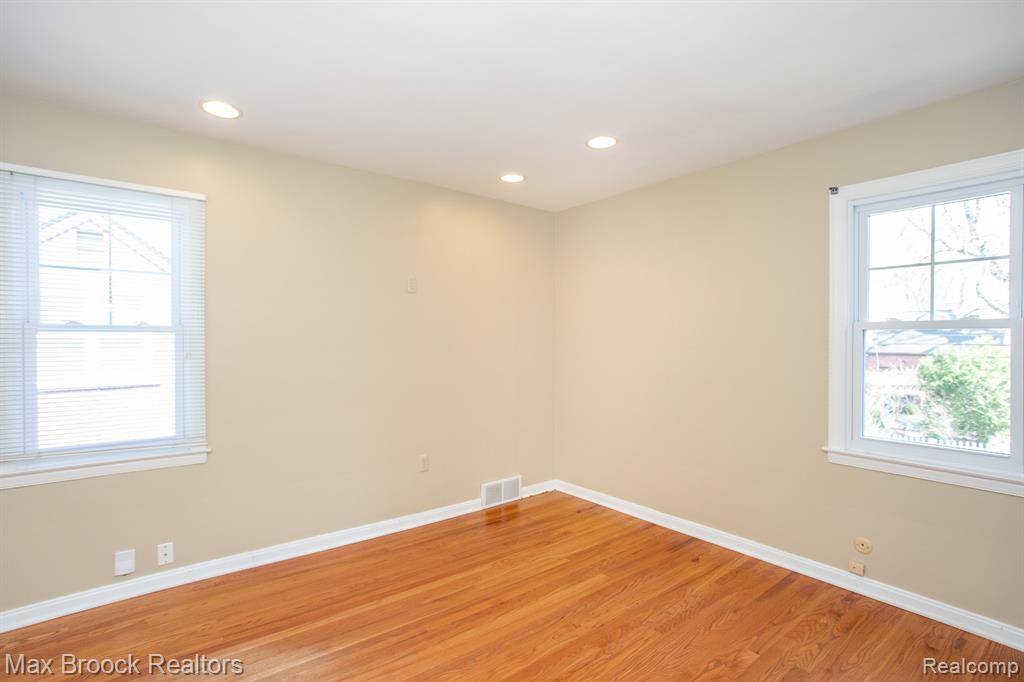 26614 Humber Street, Huntington Woods, MI — Photo 27