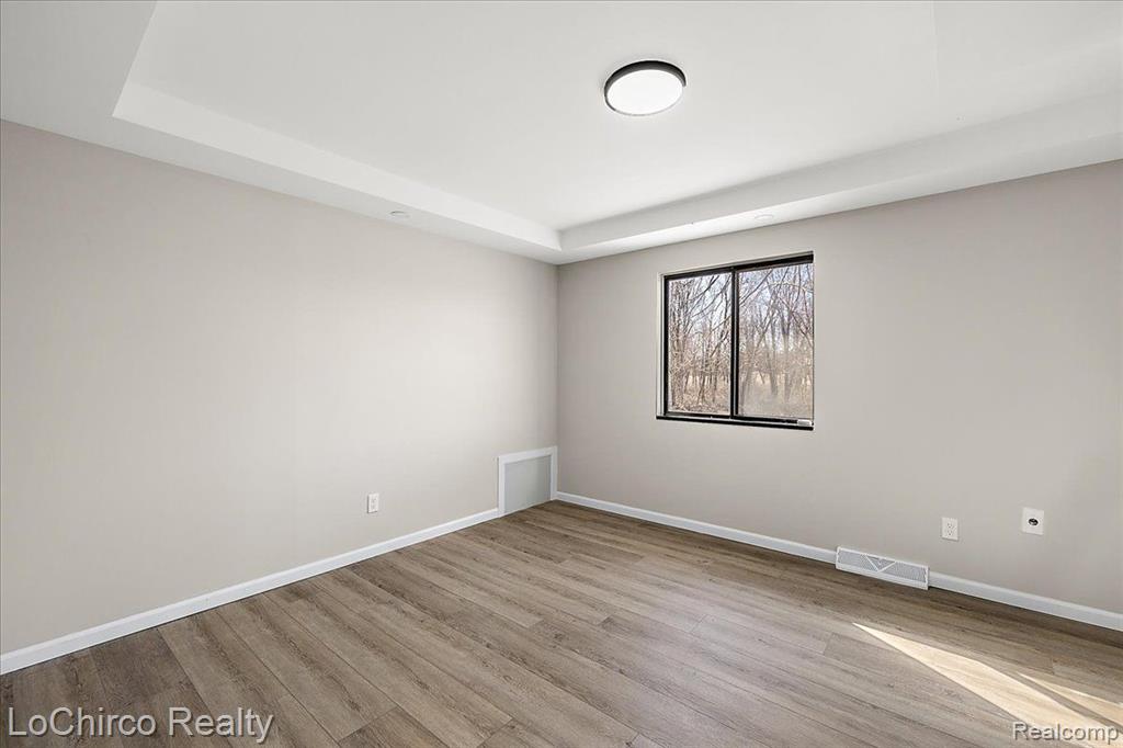 8603 N OWOSSO Road, Fowlerville, MI 48836 — Photo 24