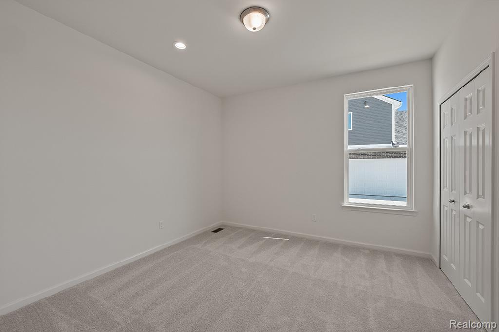16261 Rogan Drive, Linden, MI 48451 — Photo 15