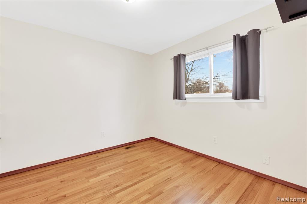 6049 GULLEY Street, Taylor, MI 48180 — Photo 12
