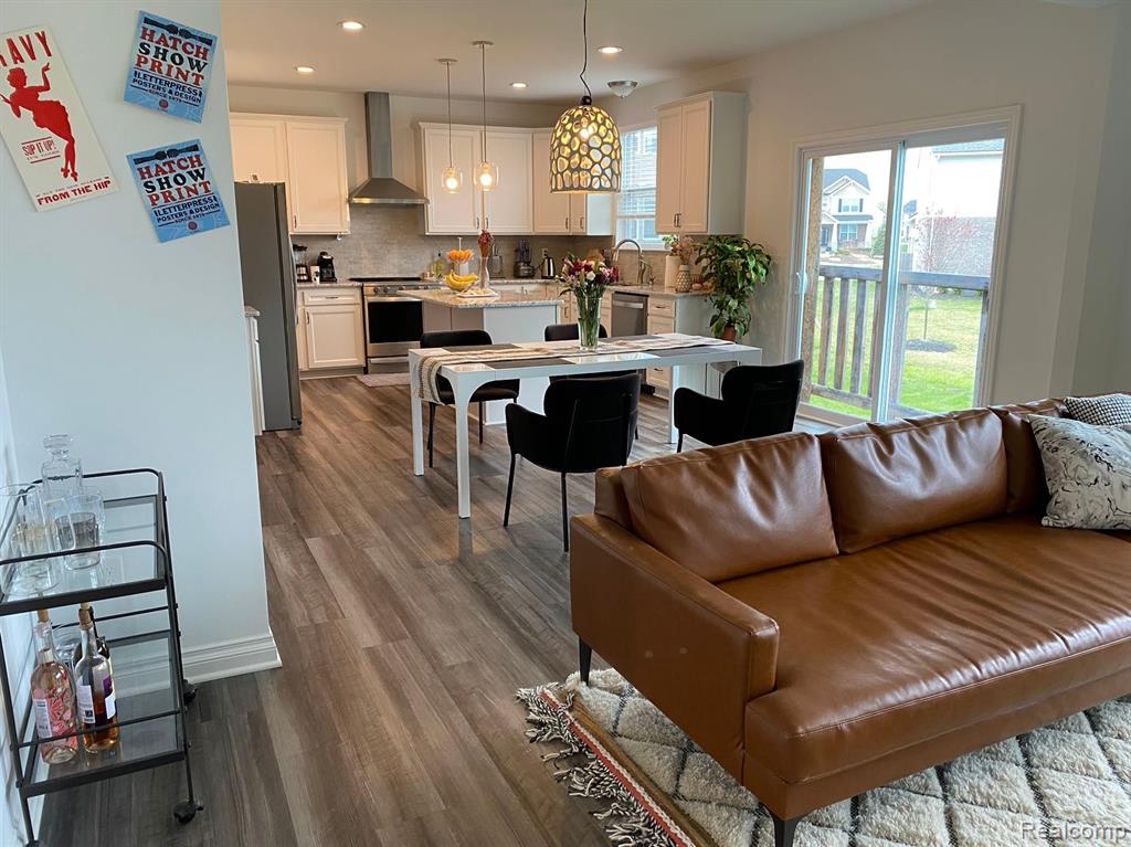 62211 Julep Ct, South Lyon, MI 48178 — Photo 2