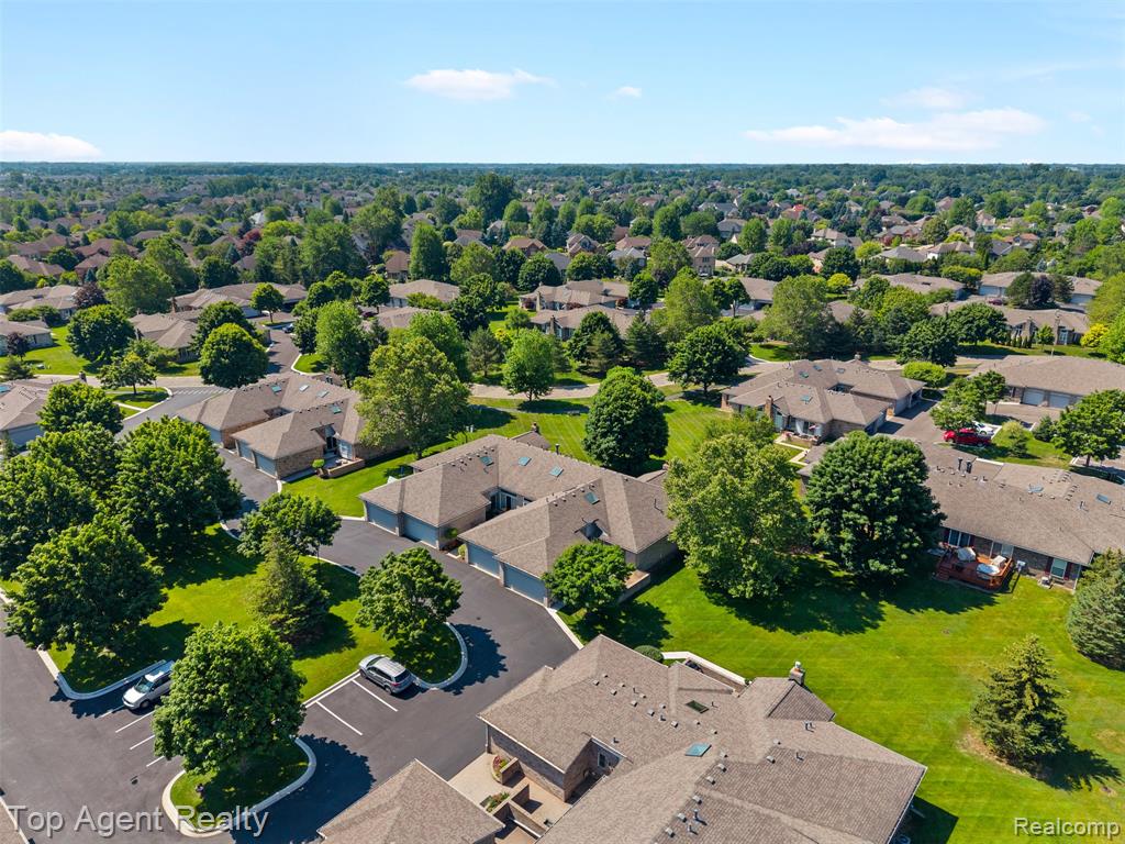 48607 Sutton Bay Court, Shelby Twp, MI 48315 — Photo 31