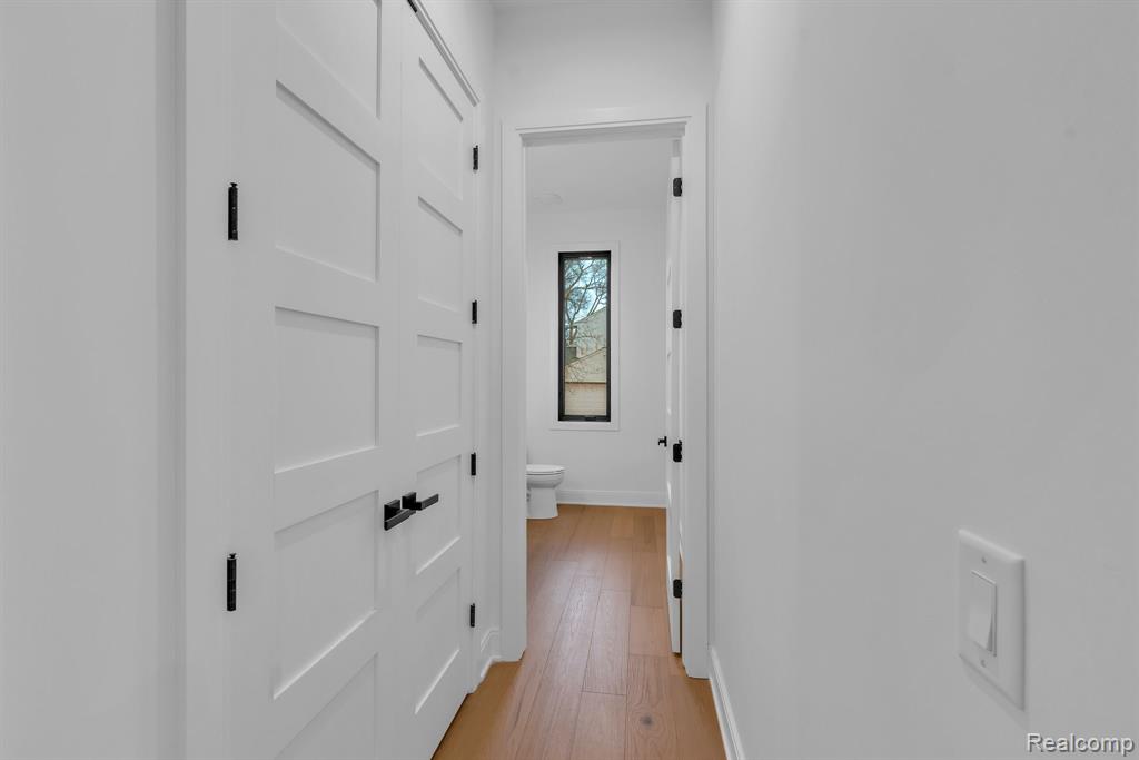 4546 Niagara Lane, Bloomfield Hills, MI 48301 — Photo 16