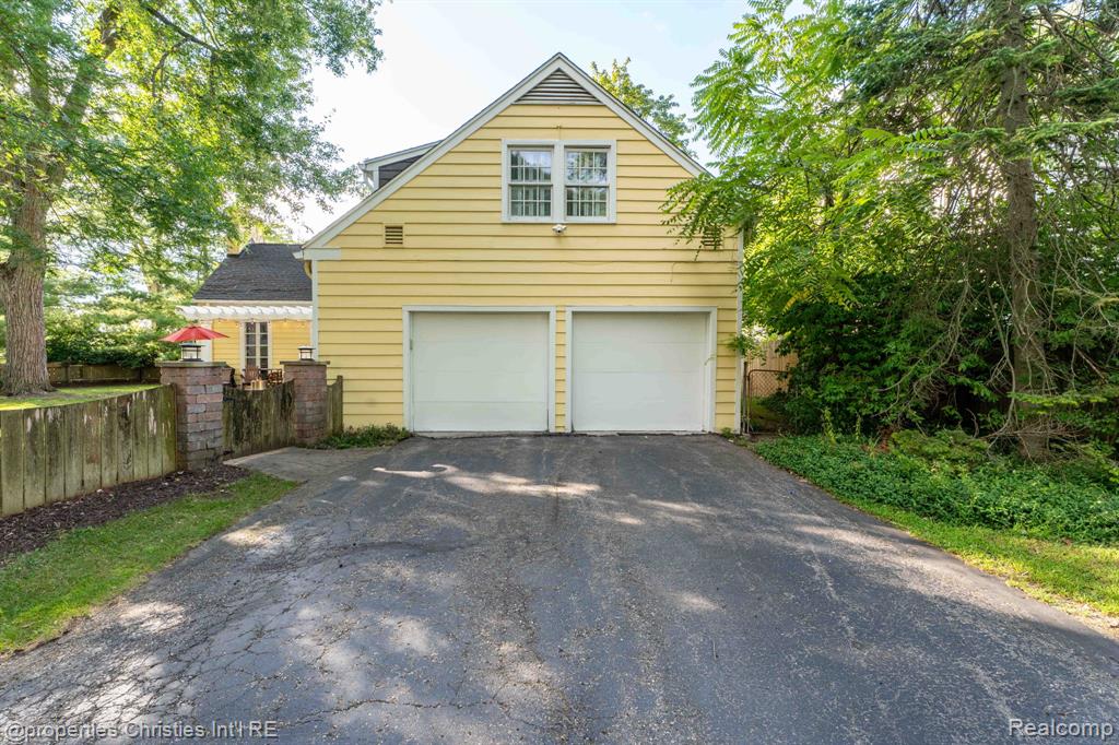 928 Poppleton Street, Birmingham, MI 48009 — Photo 59