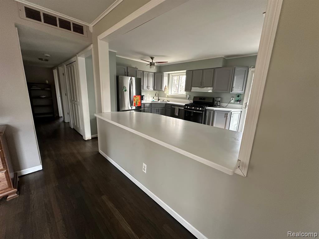 638 COLLIER Road, Pontiac, MI 48340 — Photo 12
