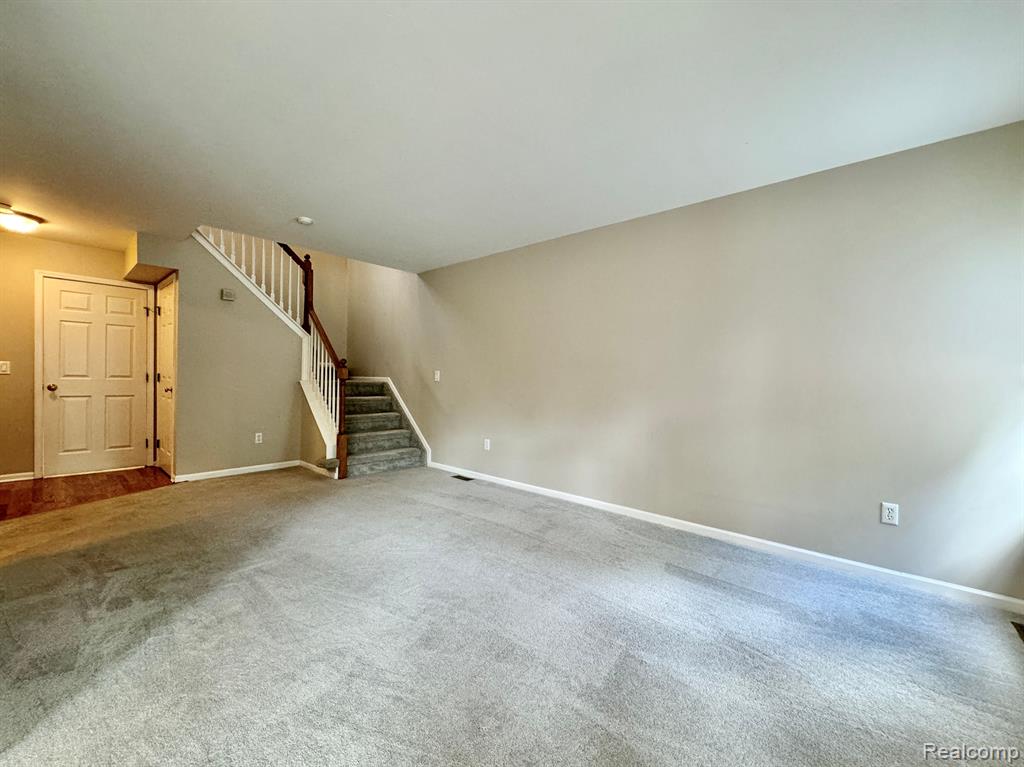 4399 HUNTERS Circle E, Canton, MI 48188 — Photo 4