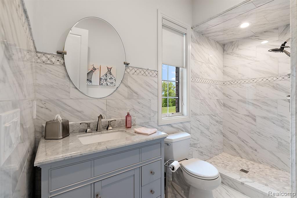 69356 LAKE POINT Court, Bruce, MI 48065 — Photo 35