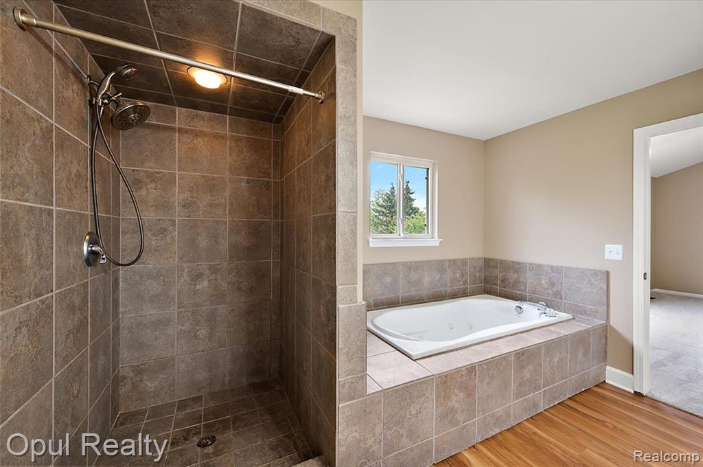 6728 Eckerman Drive, Troy, MI 48085 — Photo 43