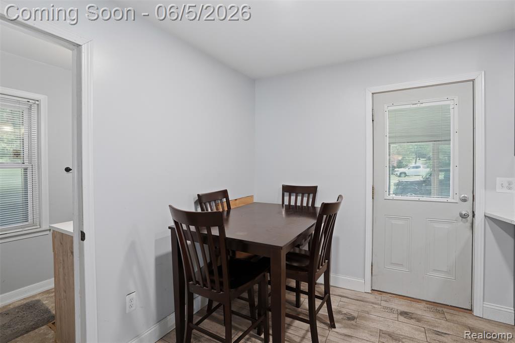 7085 Colony Drive, West Bloomfield, MI 48323 — Photo 9
