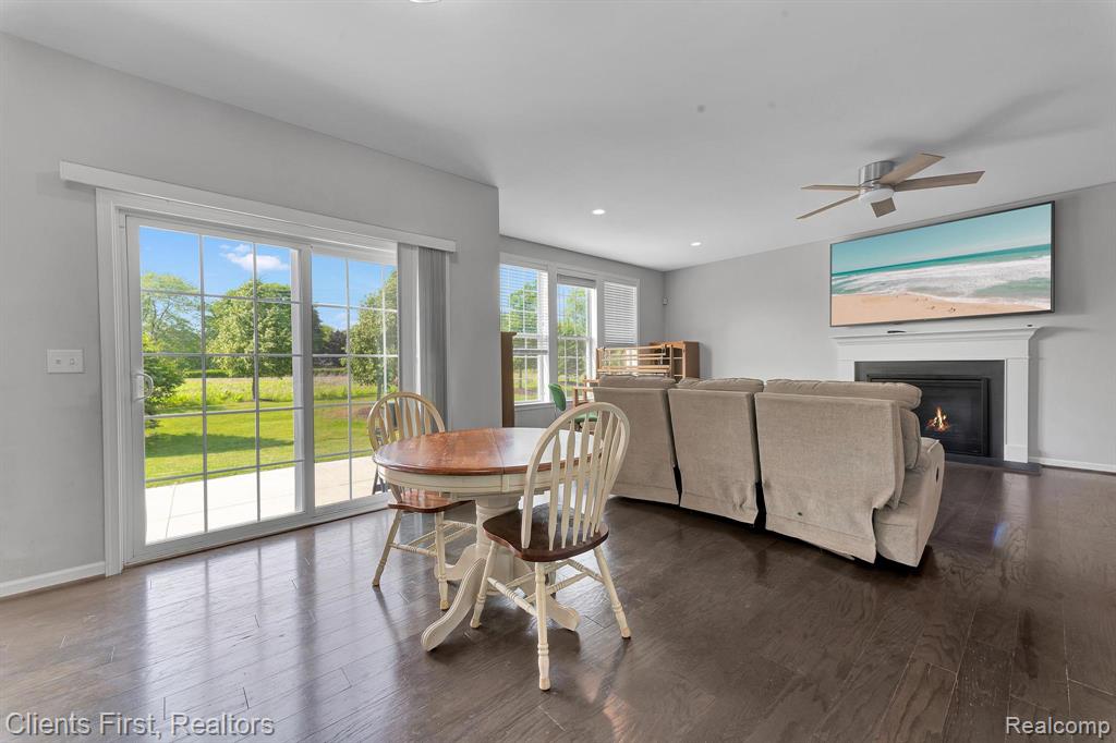 51214 Scarborough Road, Canton, MI 48188 — Photo 11