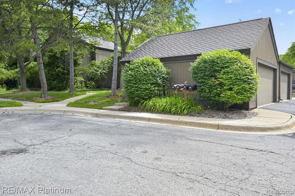 32 Haverhill Court, Ann Arbor, MI 48105 — Photo 44