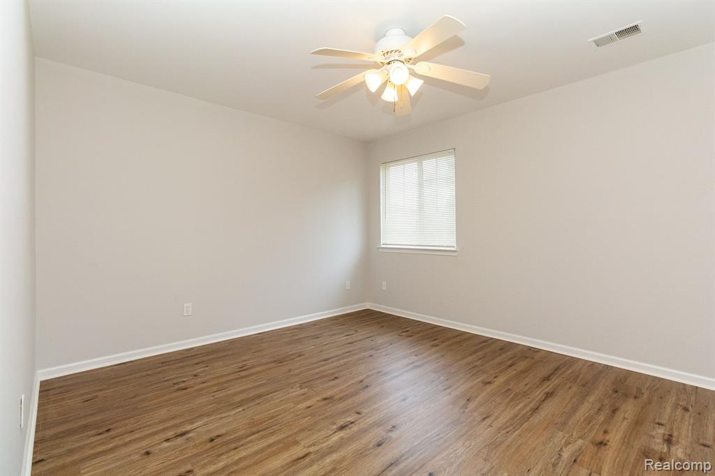 23278 Stromp Court, Trenton, MI 48183 — Photo 14