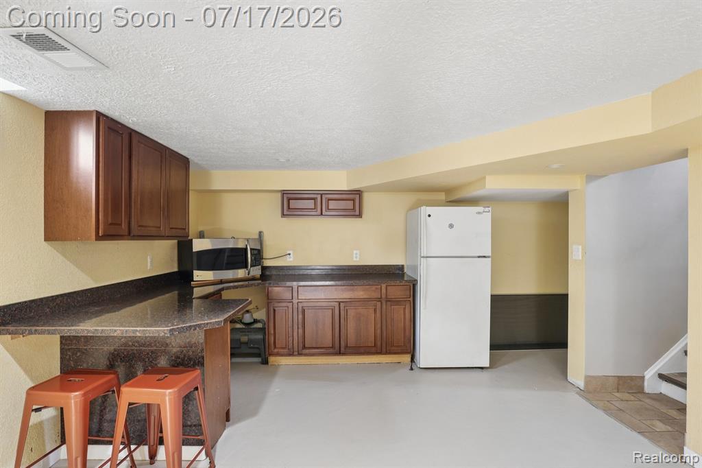 8325 N Hubbard Street, Westland, MI — Photo 23