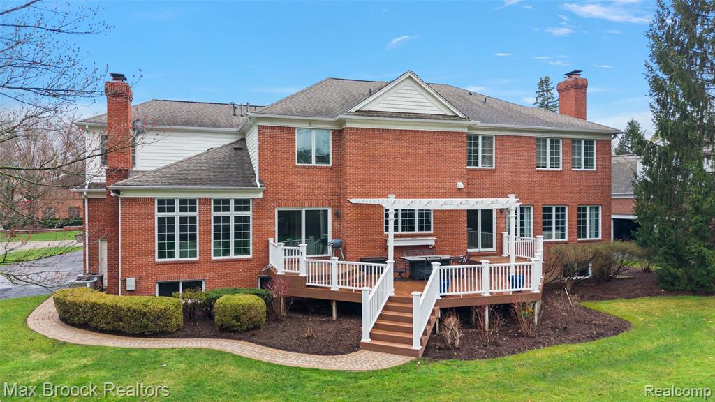 945 Wellsley Court, Bloomfield Hills, MI 48304 — Photo 43