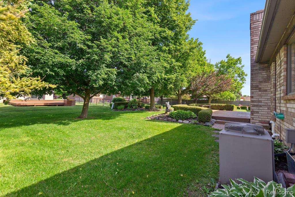 40608 MELODY Court, Clinton Twp, MI 48038 — Photo 37