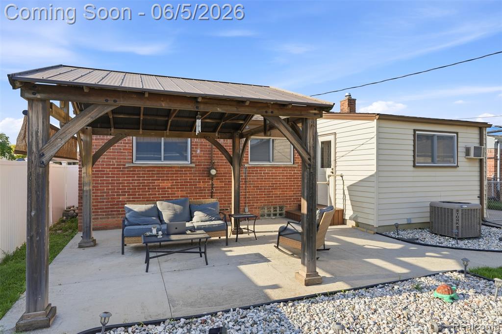 17968 Summer Lane S, Fraser, MI 48026 — Photo 25