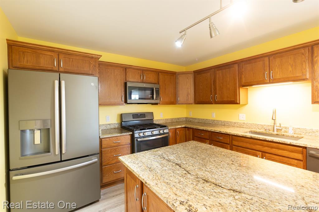 25260 32 Mile Road, Lenox, MI 48050 — Photo 20