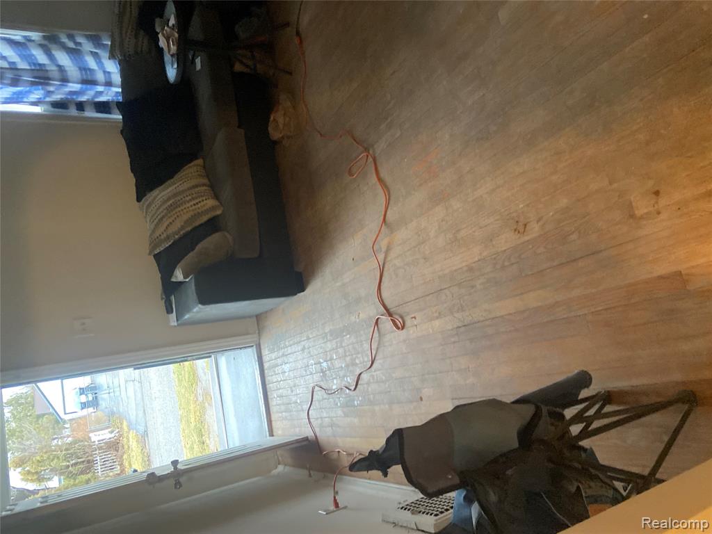 937 Barrie Avenue, Flint, MI 48507 — Photo 6