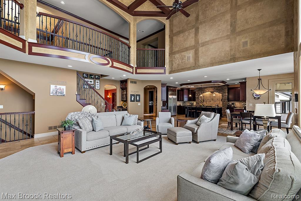 6340 Lakeshore Street, West Bloomfield, MI 48323 — Photo 12