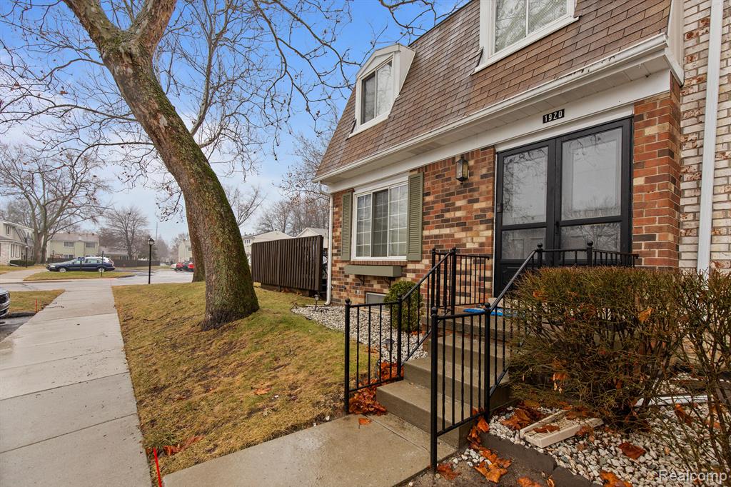 1920 WICKHAM Street, Royal Oak, MI 48073 — Photo 24