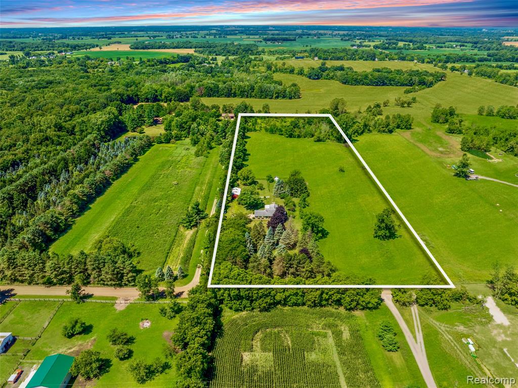595 N Cedar Road, Fowlerville, MI 48836 — Photo 74