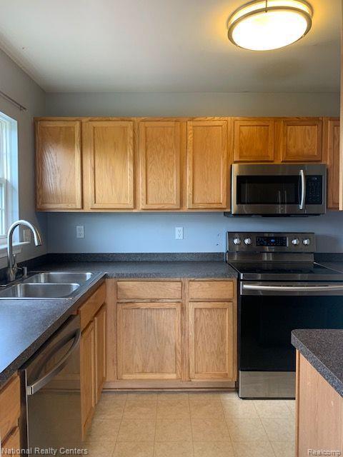 16704 DOVER Drive, Northville, MI 48168 — Photo 10
