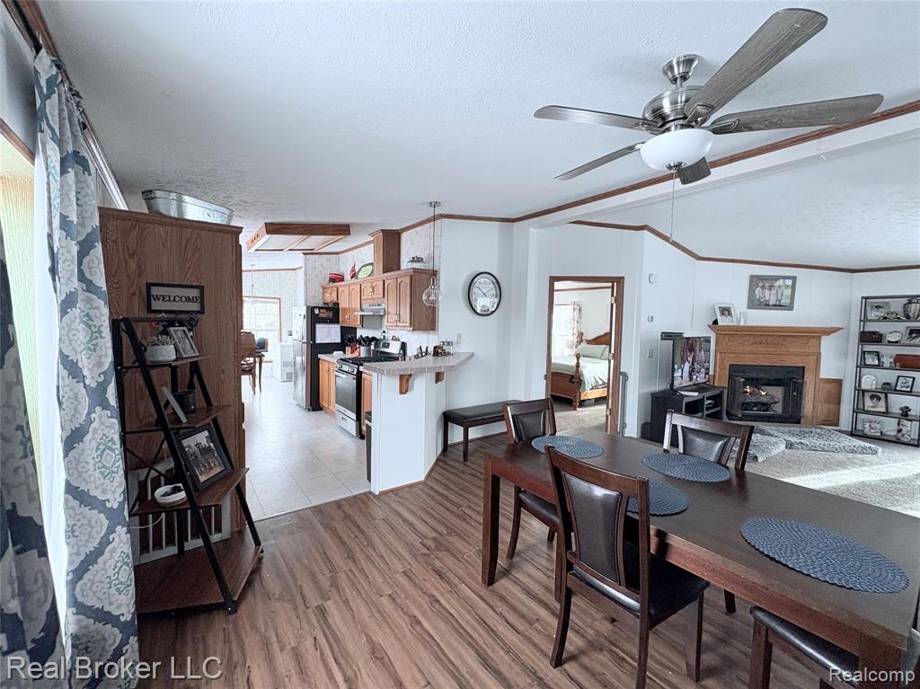 6054 Lapeer Road, Burton, MI 48509 — Photo 3