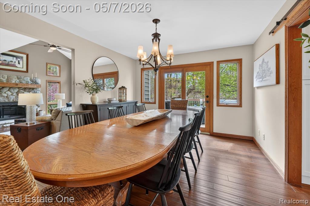 38967 Holsworth Court, Farmington, MI 48331 — Photo 14