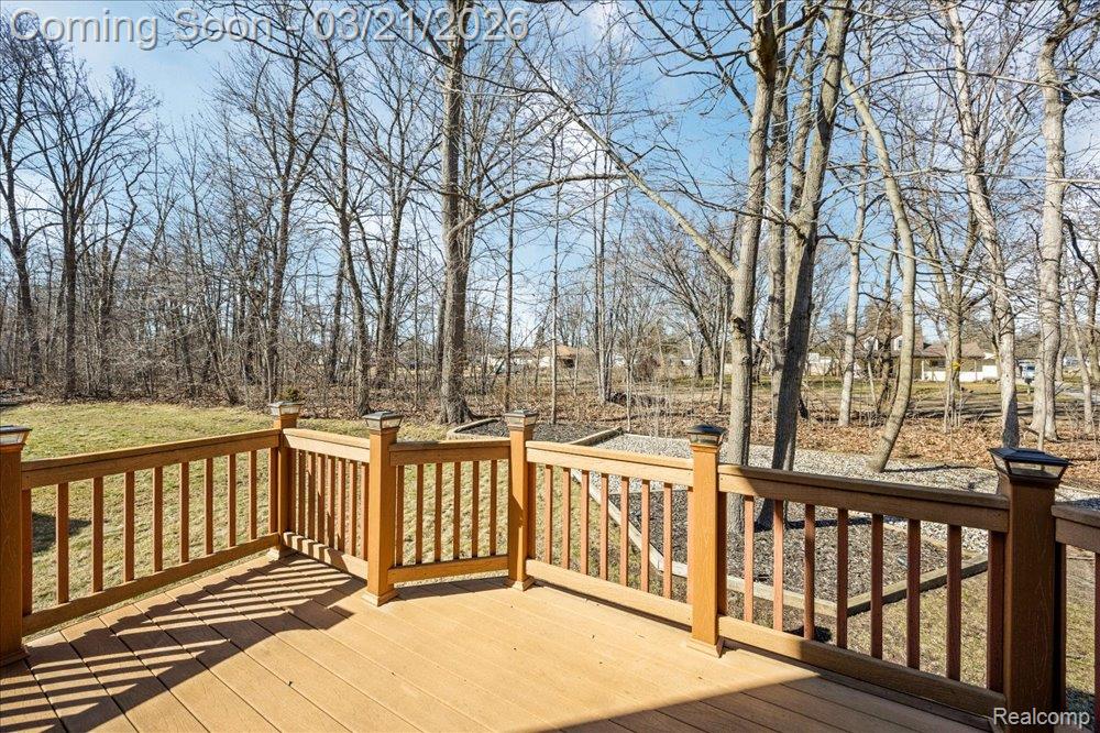 43968 Timberview Court, Van Buren, MI 48111 — Photo 36