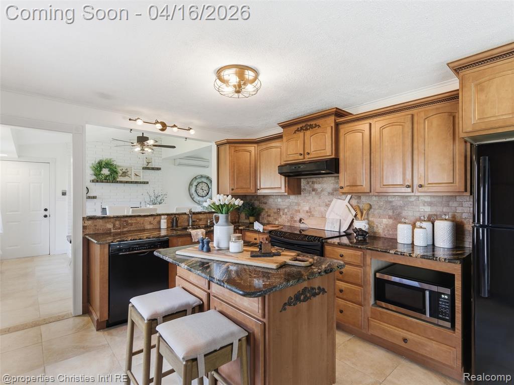 2435 Pfeifle, Howell, MI 48843 — Photo 17