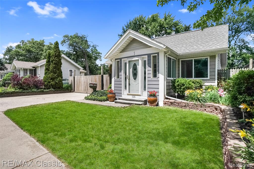 525 E Lewiston Avenue, Ferndale, MI 48220 — Photo 3