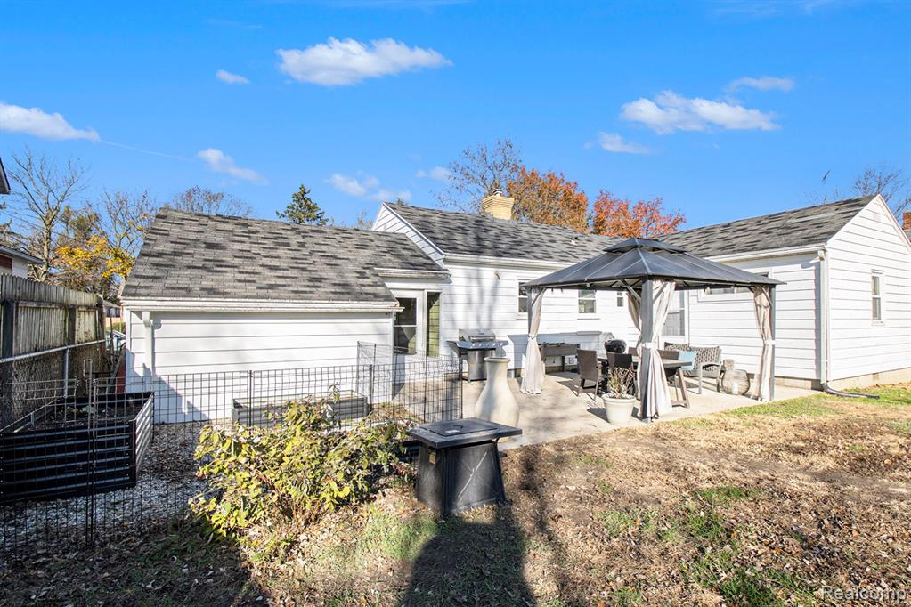 344 CHERRY Street, Blissfield, MI 49228 — Photo 18
